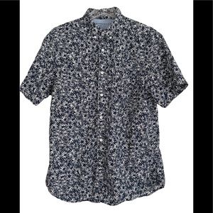 Banana Republic Mens Size L Slim Fit Short Sleeve Button Down Luxe Poplin